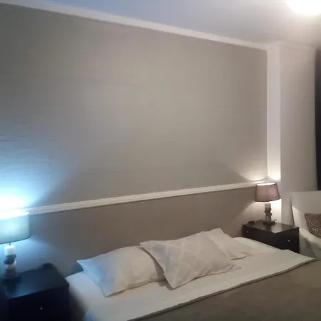Individual Hostel Queluz